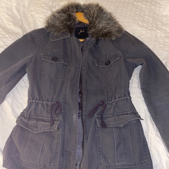 Gray jacket - Picture 2 of 5